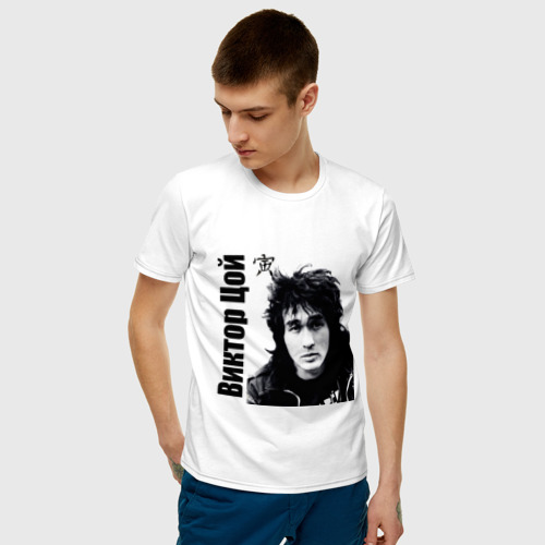 Мужская футболка с принтом Виктор Цой – группа Кино, фото на моделе #1