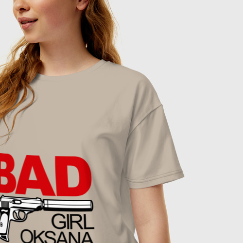Женская футболка oversize с принтом Плохая девочка Оксана, фото на моделе #1