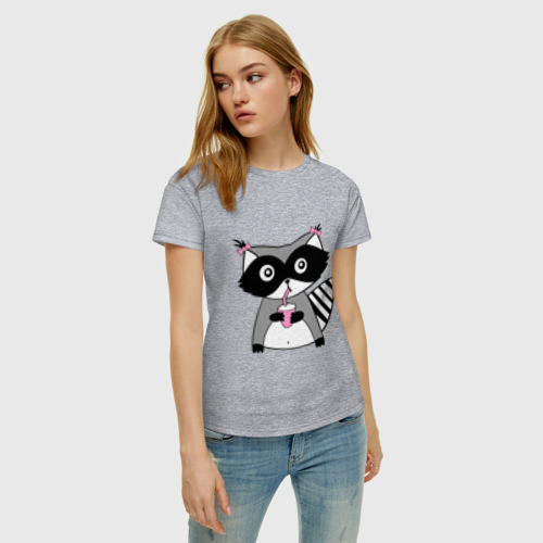 Женская футболка с принтом Енот девочка (парная), фото на моделе #1