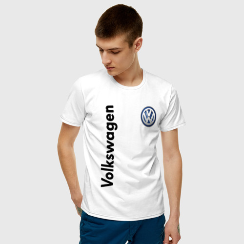 Мужская футболка с принтом Volkswagen, фото на моделе #1