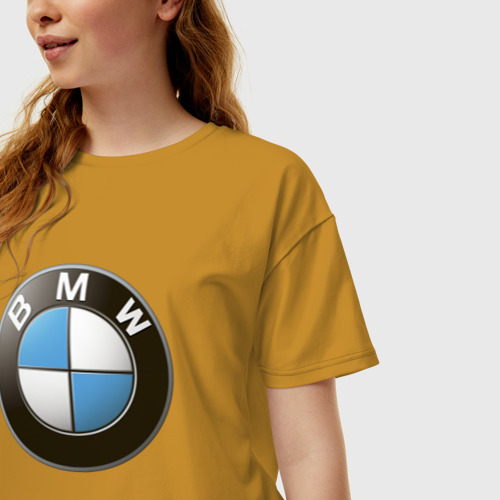 Женская футболка oversize с принтом BMW, фото на моделе #1
