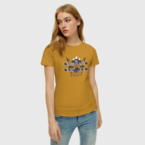 Женская футболка с принтом MUST GO, фото на моделе #1