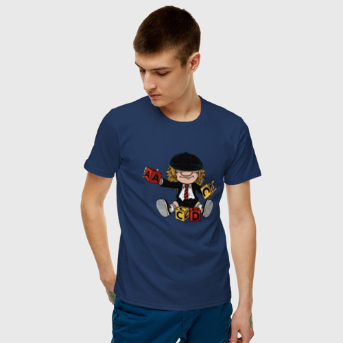 Мужская футболка с принтом AC DC Ангус Янг, фото на моделе #1