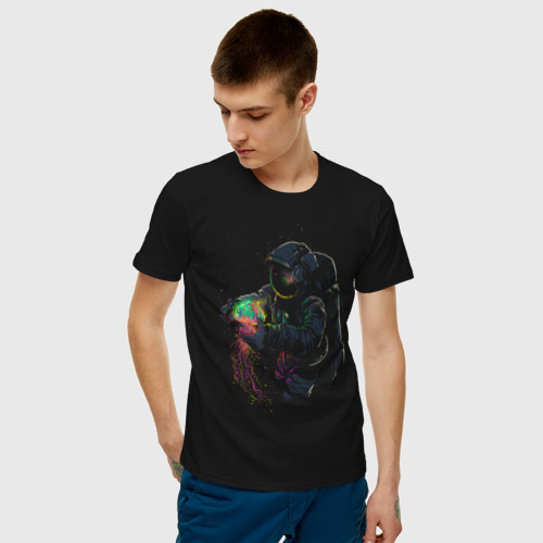 Мужская футболка с принтом Глубокий космос, фото на моделе #1