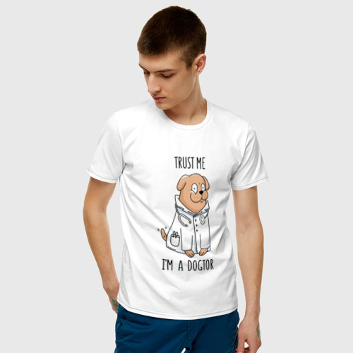 Мужская футболка с принтом Trust me im a dogtor | Верь мне я догтор, фото на моделе #1